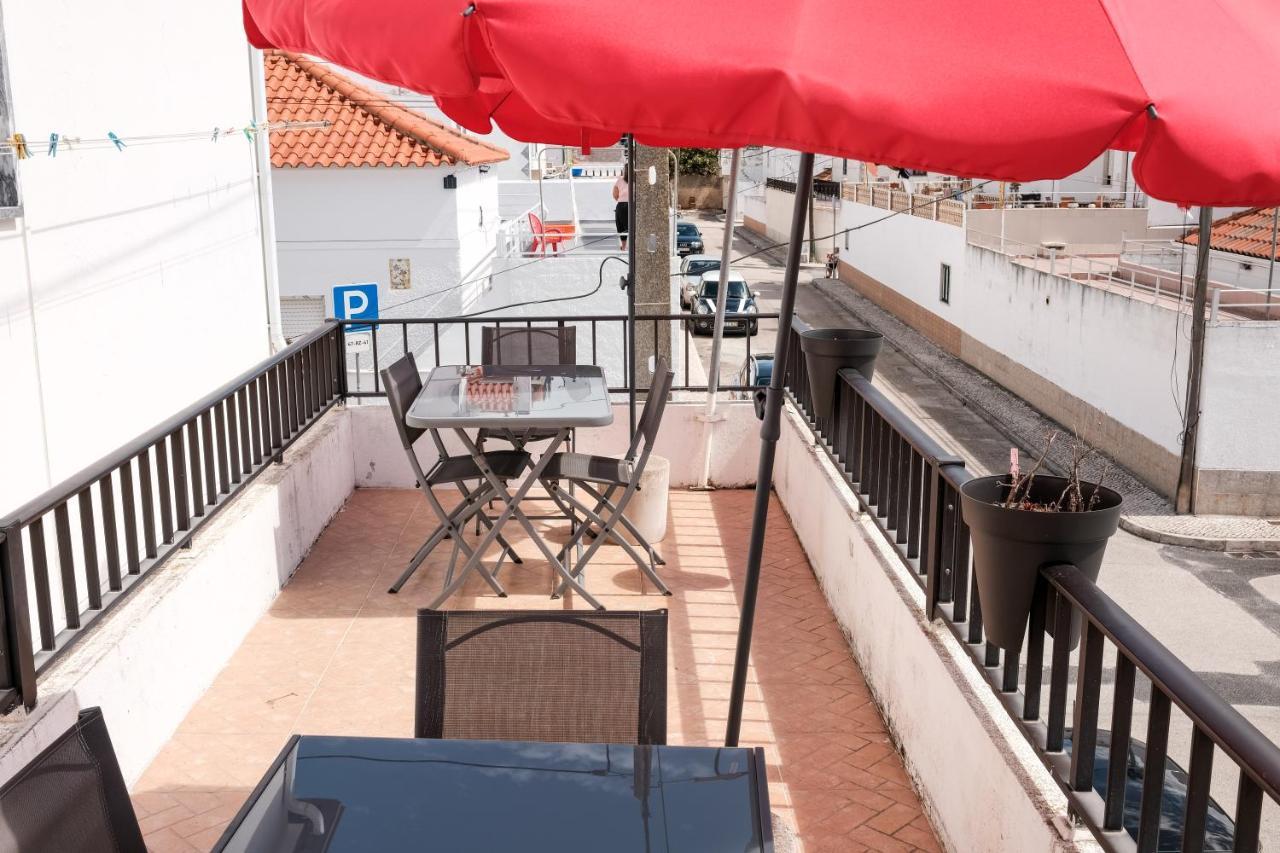 Besugo'S House Rooms & Apartment Nazare Luaran gambar
